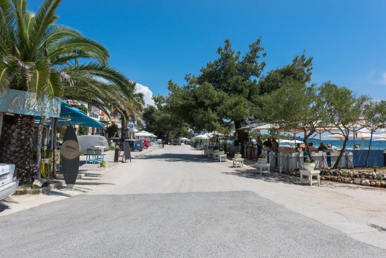 Nikiti Maisonette On The Beach By Luxlikehome Nikiti (Sithonia) Dış mekan fotoğraf